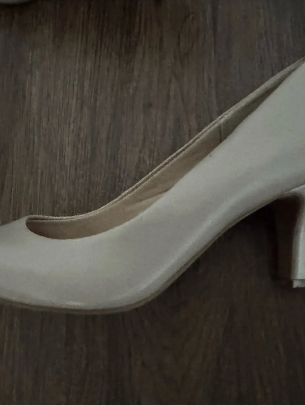 Kelly & Katie Beige Pointed Toe Flats